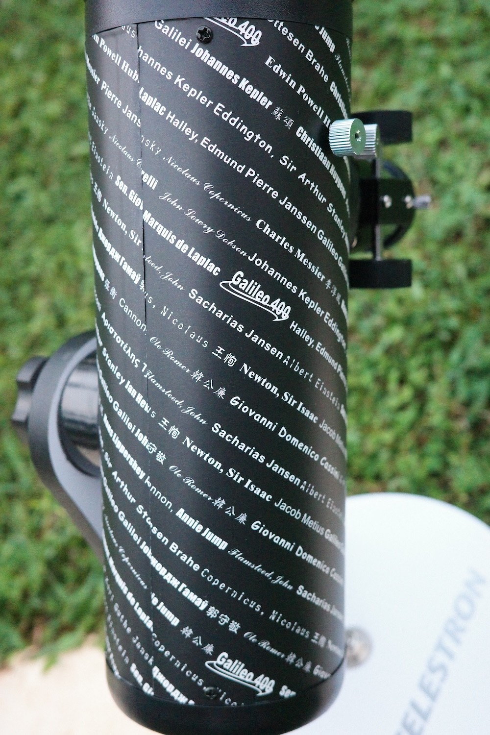 Names of famous astronomers wrapped in the optical tube of Celestron Firstscope 76EQ
