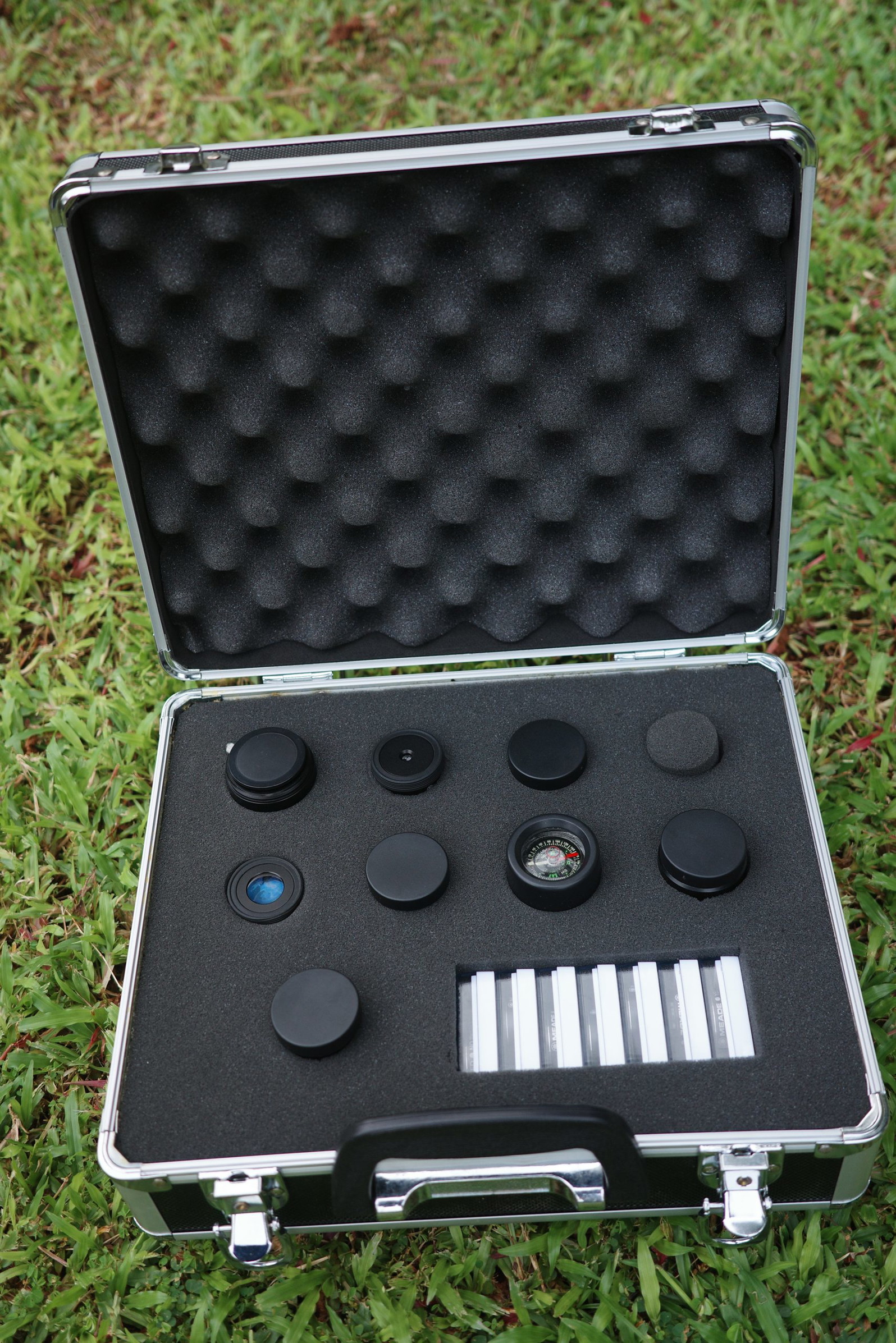 Eyepieces in a case it came with