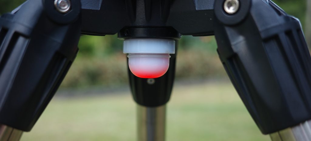 The red flashlight inserted in the mount diffuser