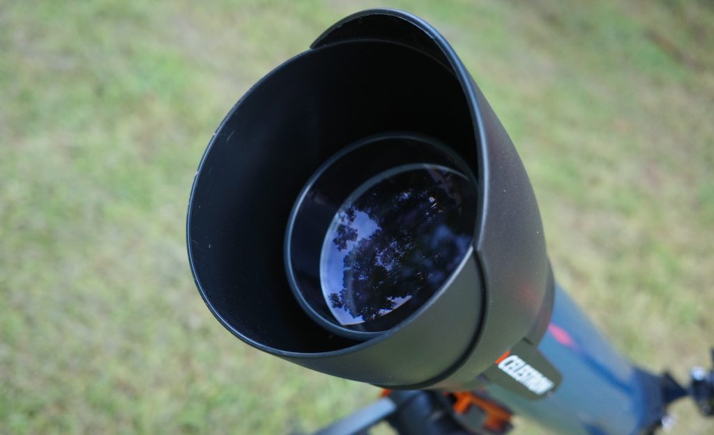 Refractor optics inside the dew shield