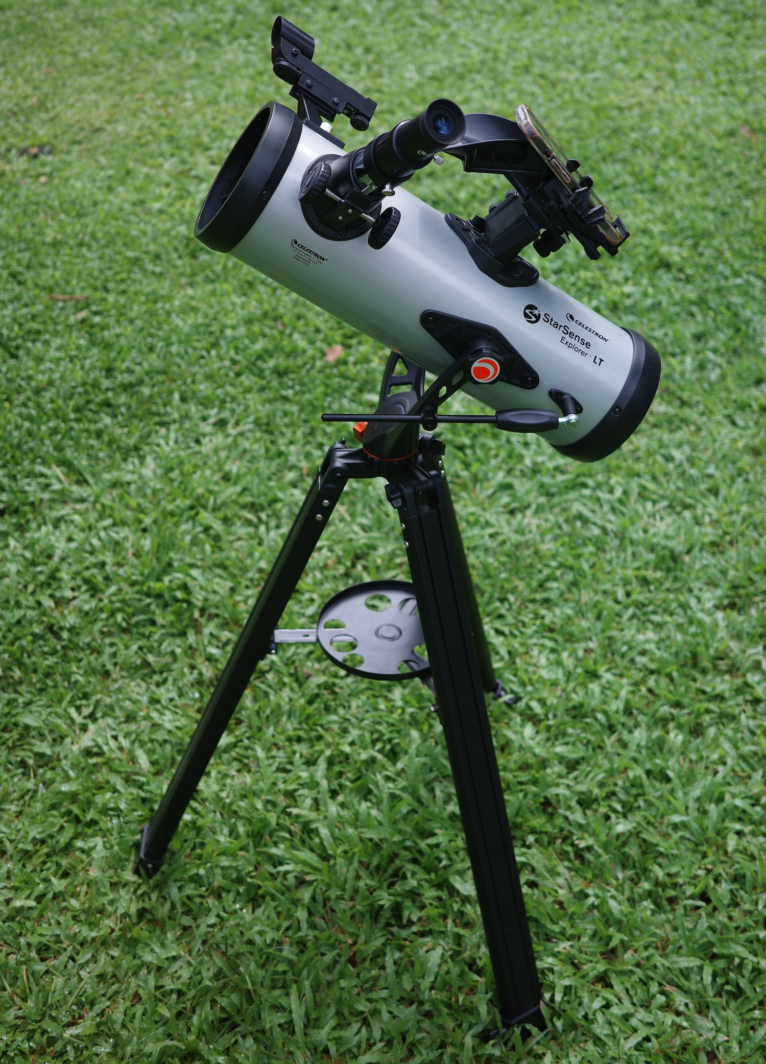 Celestron StarSense Explorer LT 114AZ Reflector Telescope