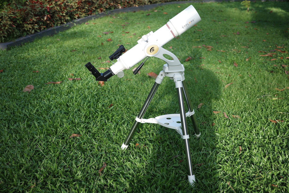 Explore FirstLight 80mm Refractor Telescope with Twilight Nano Mount