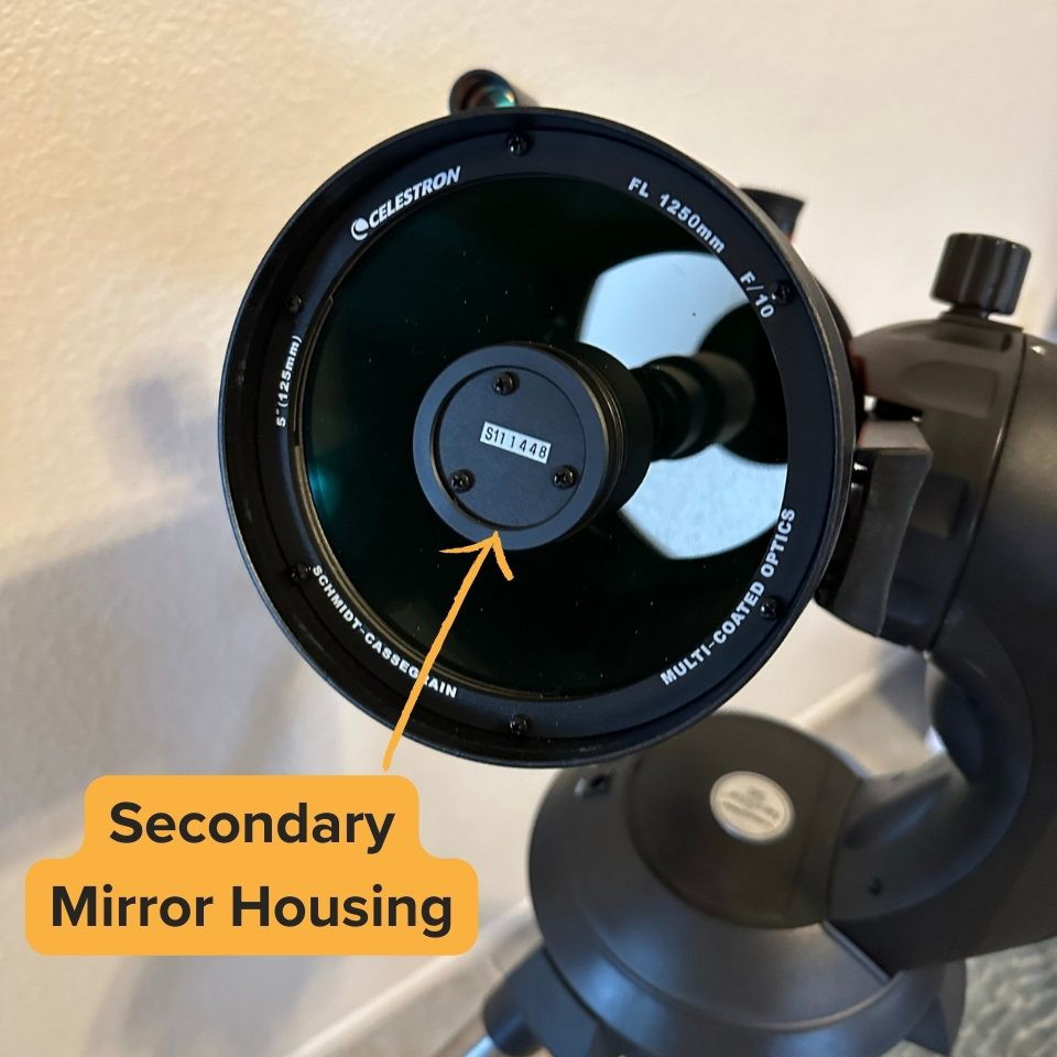 5SE's optics, both primary and secondary mirrors visible